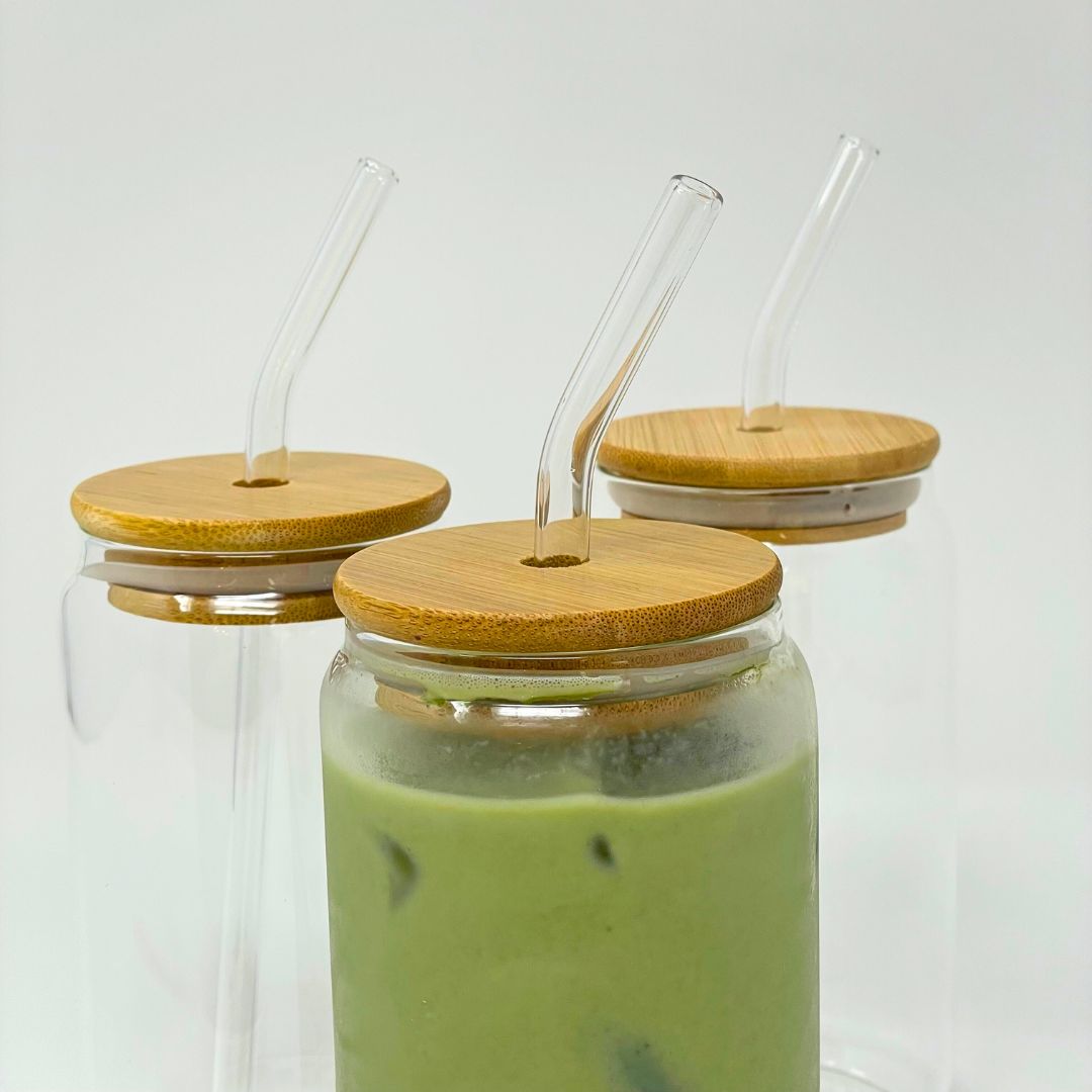 Vaso de Vidrio con Tapa de Bambú y Pajita – Fresco y Natural (450 ml)